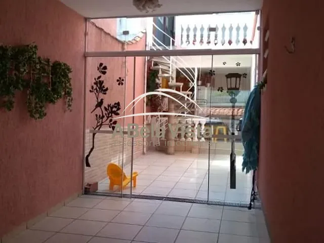 Sobrado com 180m² 3 quartos e 3 banheiros, à venda, no bairro Vila Yara em Osasco