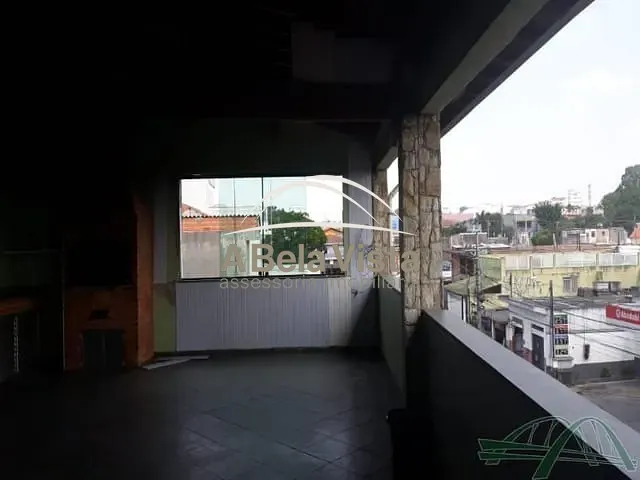 Sobrado com 250m² 4 quartos e 6 banheiros, à venda, no bairro Santo Antônio em Osasco