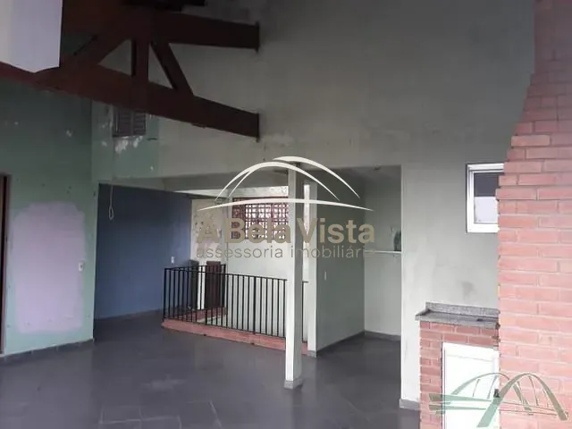 Sobrado com 250m² 4 quartos e 6 banheiros, à venda, no bairro Santo Antônio em Osasco