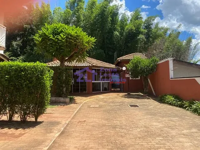 Sobrado com 70m² 2 quartos e 2 banheiros, à venda, no bairro Centro em Atibaia