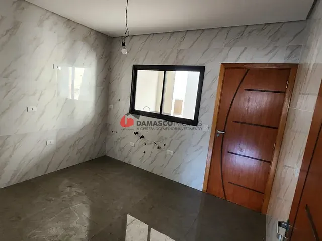 Sobrado 3 quartos e 4 banheiros, à venda, no bairro Vila Eldízia em Santo André