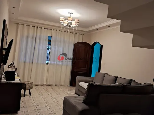 Sobrado 3 quartos e 3 banheiros, à venda, no bairro Parque Gerassi em Santo André