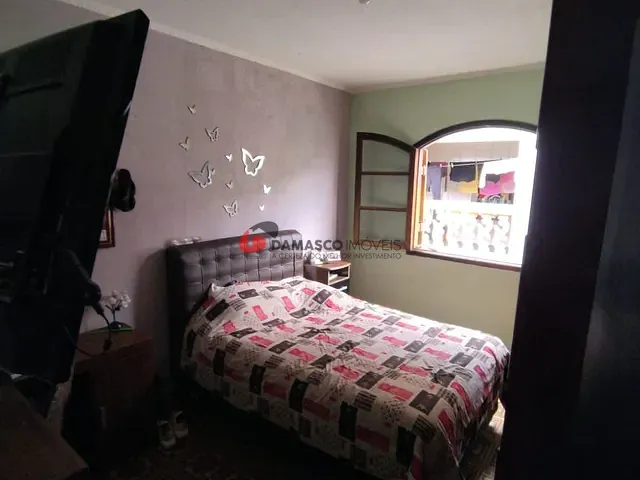 Sobrado 3 quartos e 2 banheiros, à venda, no bairro Jardim Las Vegas em Santo André