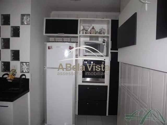 Sobrado com 125m² 3 quartos e 2 banheiros, à venda, no bairro Água Espraiada (Caucaia do Alto) em Osasco