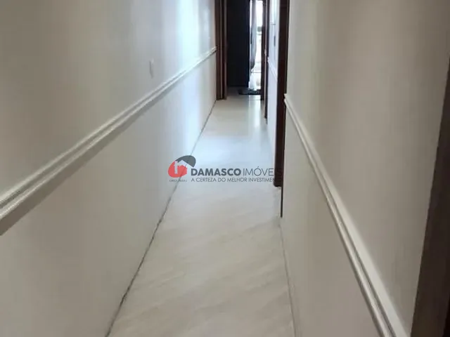 Sobrado 3 quartos e 2 banheiros, à venda, no bairro Vila Guaraciaba em Santo André