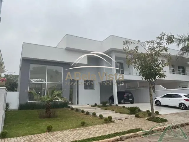 Sobrado com 331m² 4 quartos e 5 banheiros, à venda, no bairro São Paulo II em Cotia