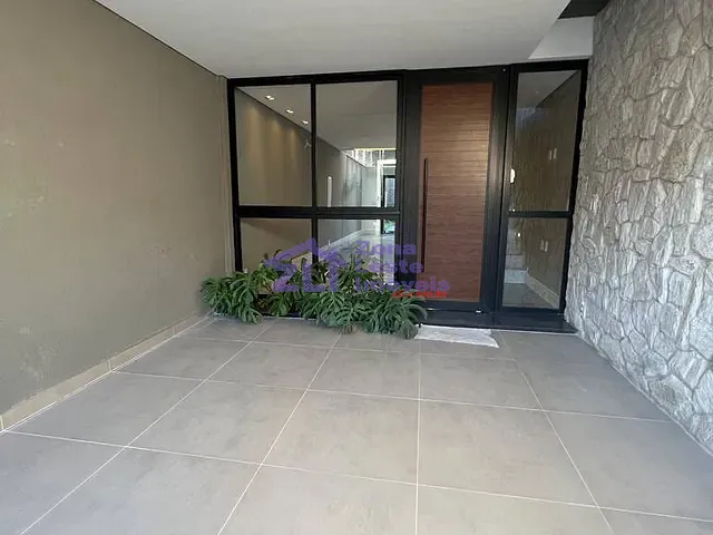 Sobrado com 260m² 3 quartos e 5 banheiros, à venda, no bairro Vila Gomes Cardim em São Paulo