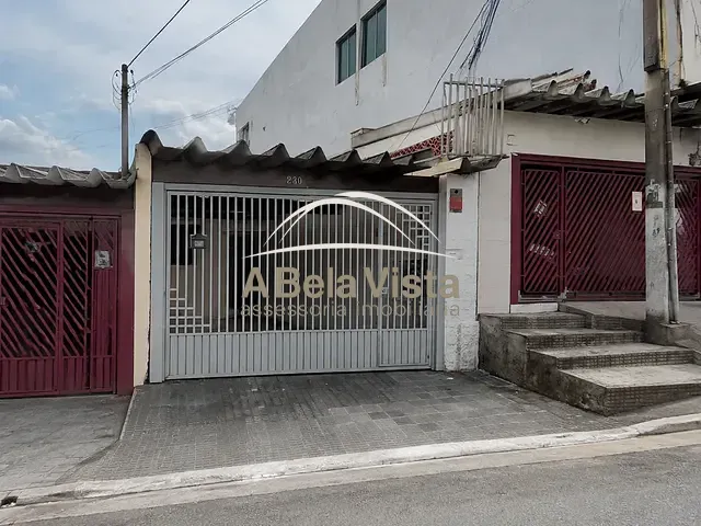 Sobrado 3 quartos e 2 banheiros, à venda, no bairro Veloso em Osasco