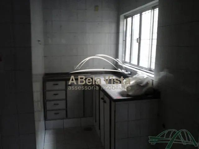 Sobrado 3 quartos e 2 banheiros, à venda, no bairro Veloso em Osasco