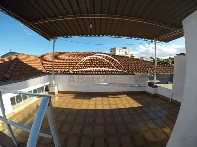 Sobrado 3 quartos e 2 banheiros, para alugar, no bairro Bela Vista em Osasco
