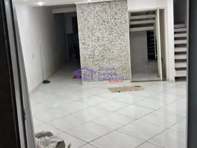 Sobrado 3 quartos e 4 banheiros, para alugar, no bairro Parque Savoy City em São Paulo