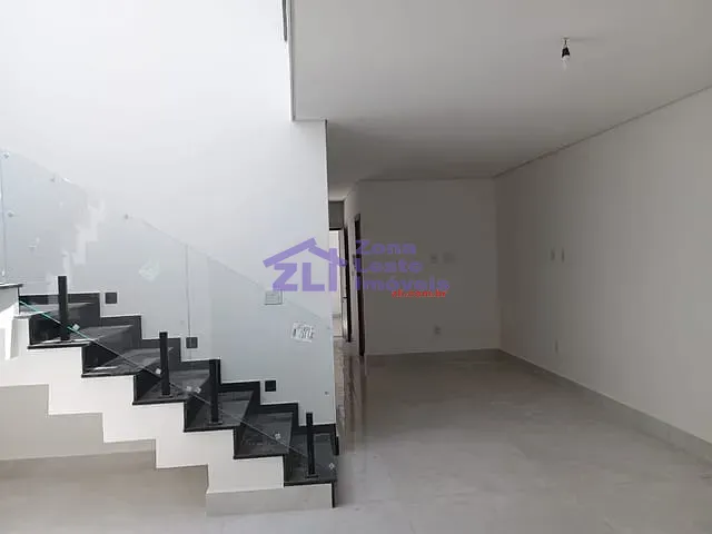 Sobrado com 205m² 3 quartos e 4 banheiros, à venda, no bairro Chácara Santo Antônio (Zona Leste) em São Paulo