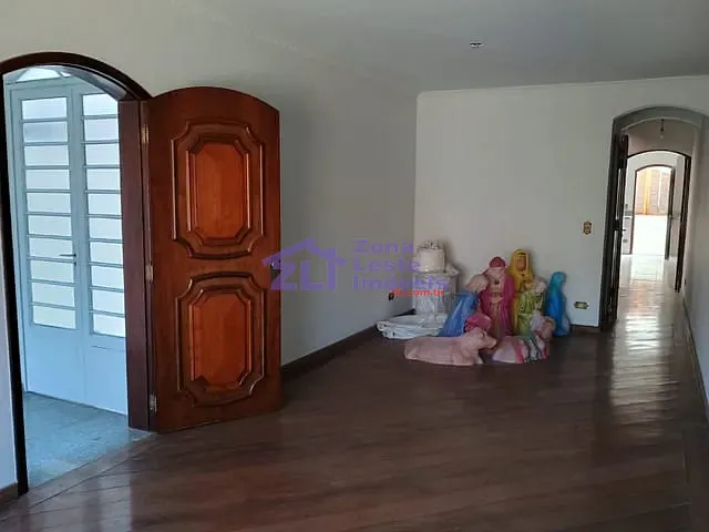 Sobrado com 270m² 3 quartos e 6 banheiros, à venda ou para alugar, no bairro Jardim Textil em São Paulo