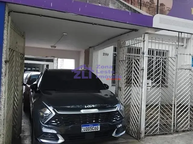 Sobrado 4 quartos e 3 banheiros, à venda ou para alugar, no bairro Vila Azevedo em São Paulo