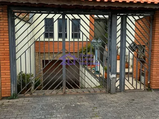 Sobrado 3 quartos e 4 banheiros, à venda, no bairro Vila Mafra em São Paulo