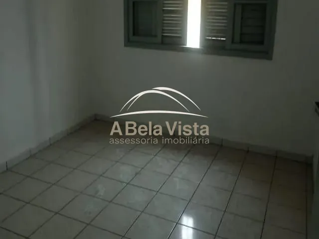 Sobrado 2 quartos e 1 banheiro, à venda, no bairro Jardim D'Abril em Osasco