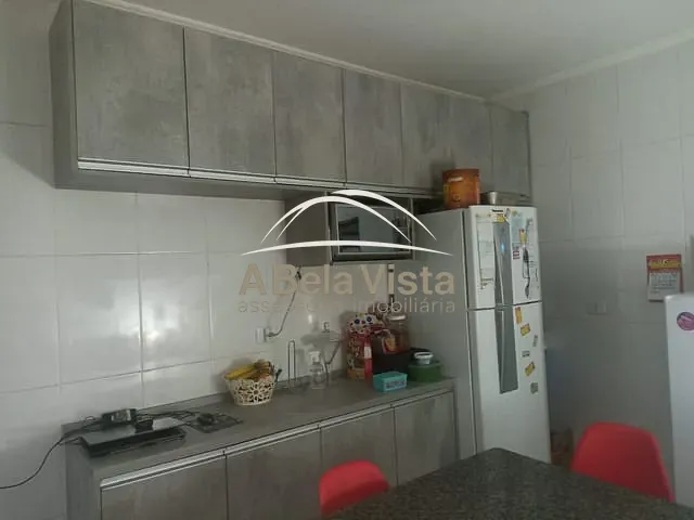 Sobrado 5 quartos e 2 banheiros, à venda, no bairro Baronesa em Osasco