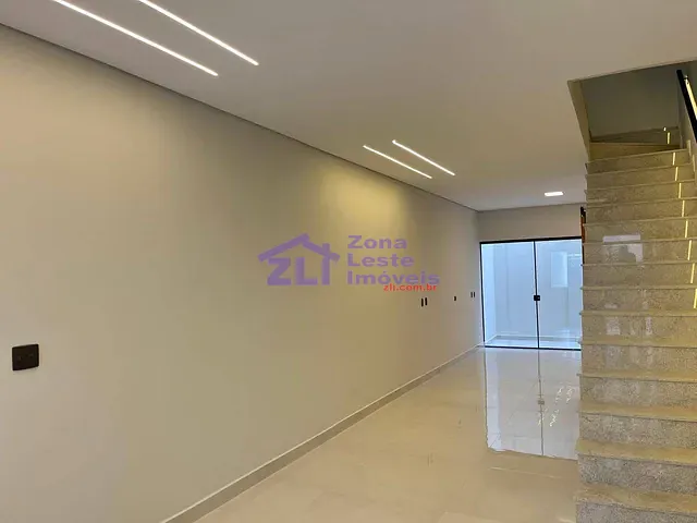 Sobrado 3 quartos e 3 banheiros, à venda, no bairro Vila Gomes Cardim em São Paulo