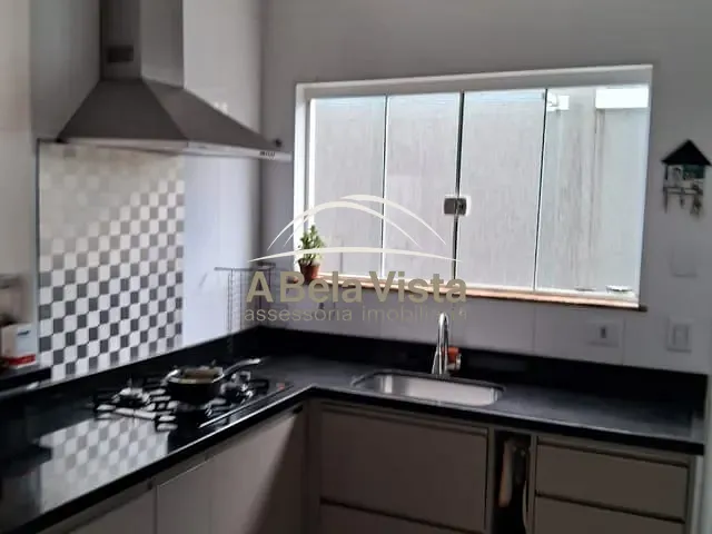 Sobrado 2 quartos e 2 banheiros, à venda, no bairro Pestana em Osasco