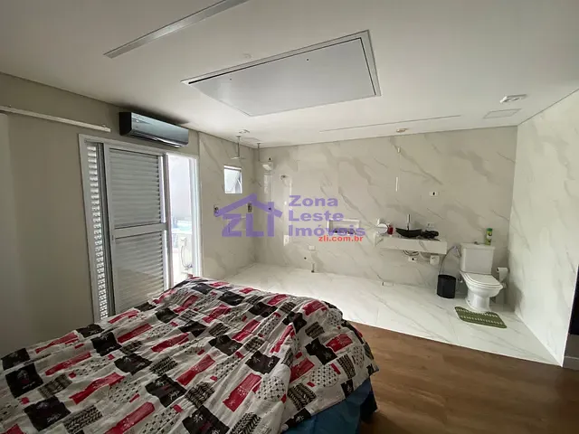 Sobrado com 300m² 3 quartos e 2 banheiros, à venda, no bairro Vila Santa Clara em São Paulo