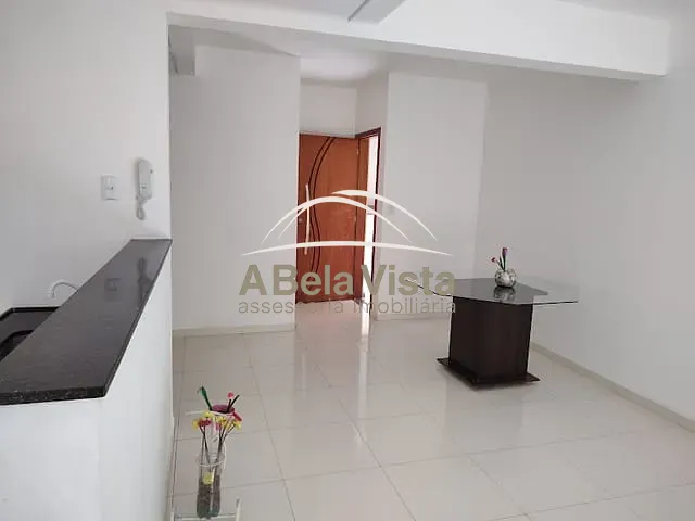 Sobrado 3 quartos e 2 banheiros, para alugar, no bairro Cipava em Osasco
