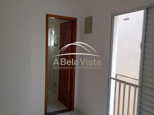 Sobrado 3 quartos e 2 banheiros, para alugar, no bairro Cipava em Osasco
