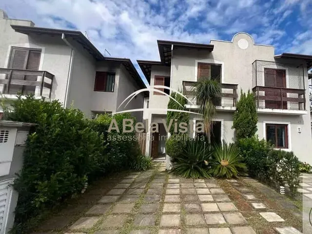 Sobrado 3 quartos e 1 banheiro, à venda, no bairro Jardim da Glória em Cotia