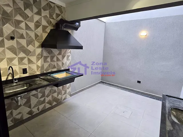 Sobrado com 116m² 3 quartos e 3 banheiros, à venda, no bairro Jardim Ipanema (Cidade Líder) em São Paulo