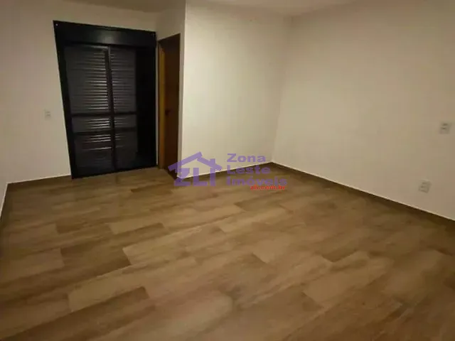 Sobrado com 113m² 3 quartos e 4 banheiros, à venda ou para alugar, no bairro Vila Gomes Cardim em São Paulo