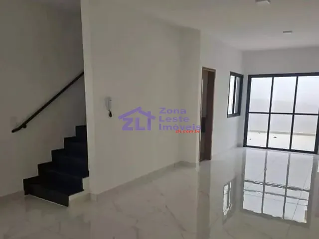 Sobrado com 113m² 3 quartos e 4 banheiros, à venda ou para alugar, no bairro Vila Gomes Cardim em São Paulo