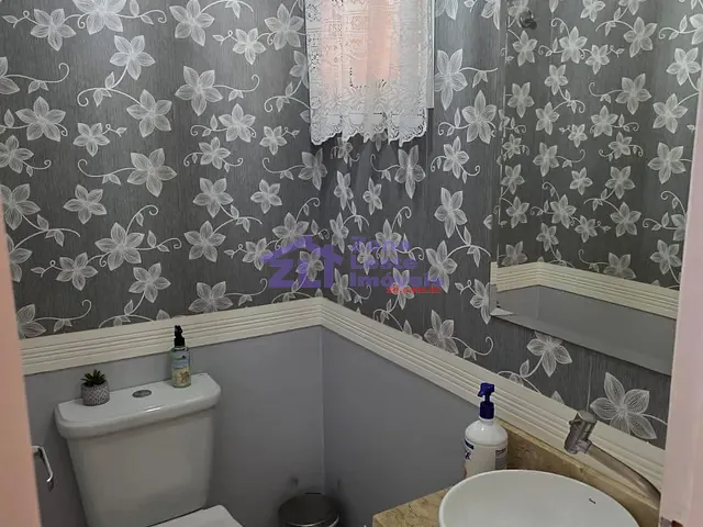 Sobrado com 120m² 3 quartos e 1 banheiro, à venda, no bairro Jardim Teresa em São Paulo