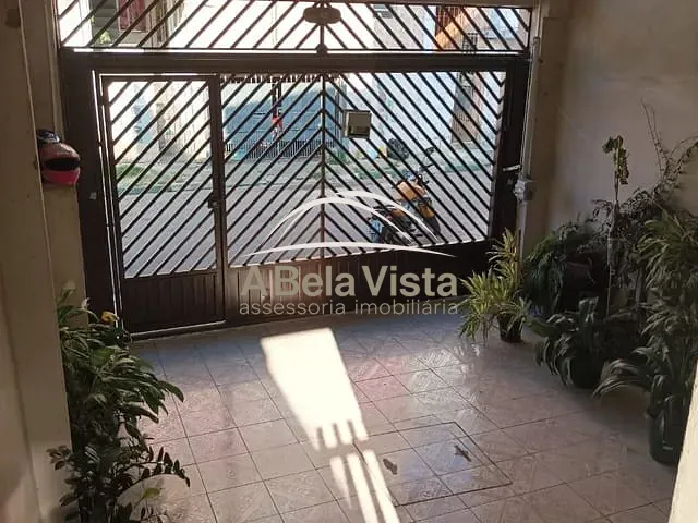 Sobrado 3 quartos e 2 banheiros, à venda, no bairro Rochdale em Osasco