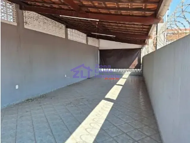 Sobrado 5 quartos e 3 banheiros, à venda, no bairro Jardim Brasília (Zona Leste) em São Paulo