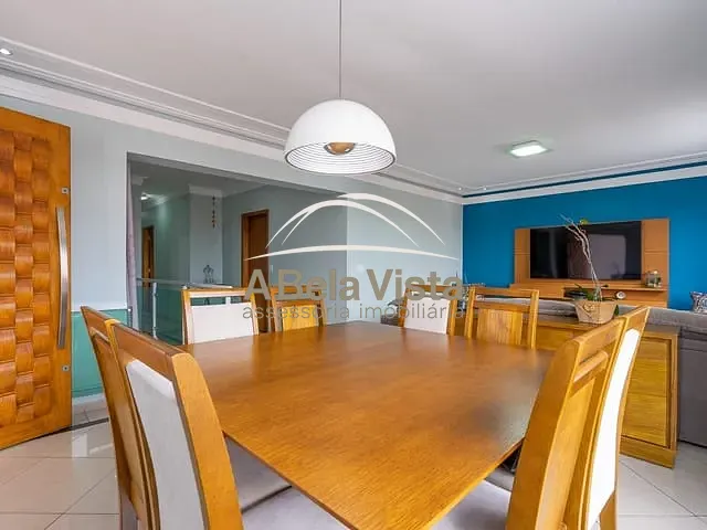 Sobrado com 257m² 3 quartos e 1 banheiro, à venda, no bairro Pestana em Osasco