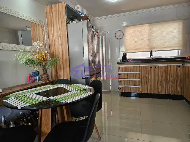 Sobrado 3 quartos e 4 banheiros, à venda, no bairro Vila Formosa em São Paulo