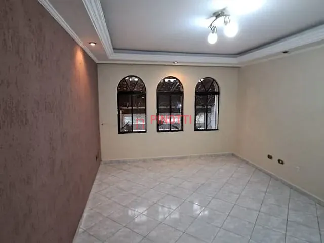Sobrado 3 quartos e 2 banheiros, à venda, no bairro Alves Dias em São Bernardo do Campo