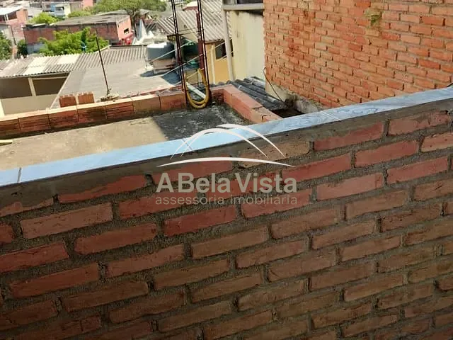 Sobrado 3 quartos e 2 banheiros, para alugar, no bairro São Pedro em Osasco