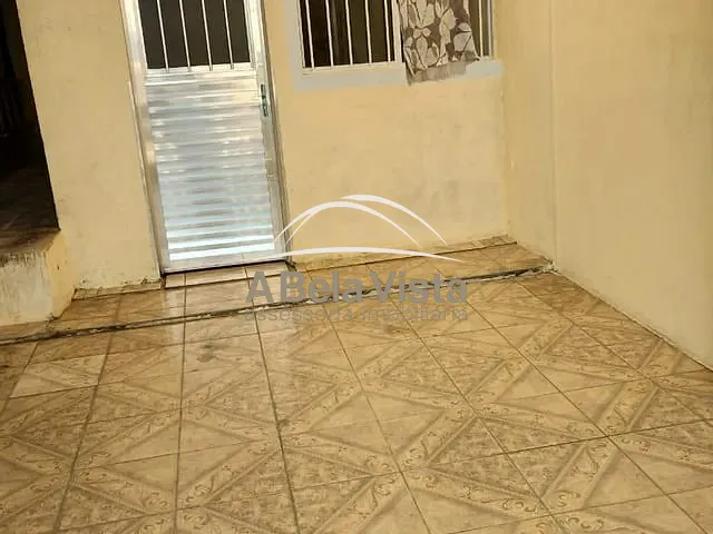 Sobrado 3 quartos e 2 banheiros, para alugar, no bairro São Pedro em Osasco