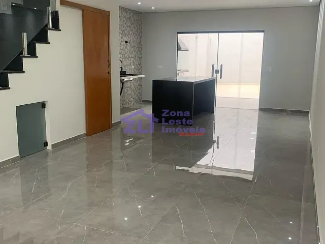 Sobrado 3 quartos e 4 banheiros, à venda, no bairro Vila Santa Isabel em São Paulo