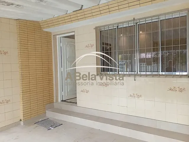 Sobrado com 125m² 3 quartos e 3 banheiros, para alugar, no bairro Rochdale em Osasco