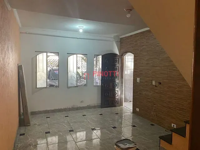 Sobrado 3 quartos e 2 banheiros, à venda, no bairro Jardim Thelma em São Bernardo do Campo