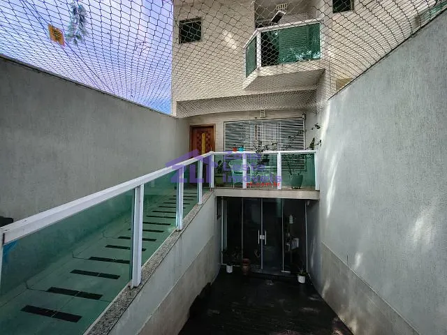Sobrado com 165m² 3 quartos e 2 banheiros, à venda, no bairro Vila Carrão em São Paulo