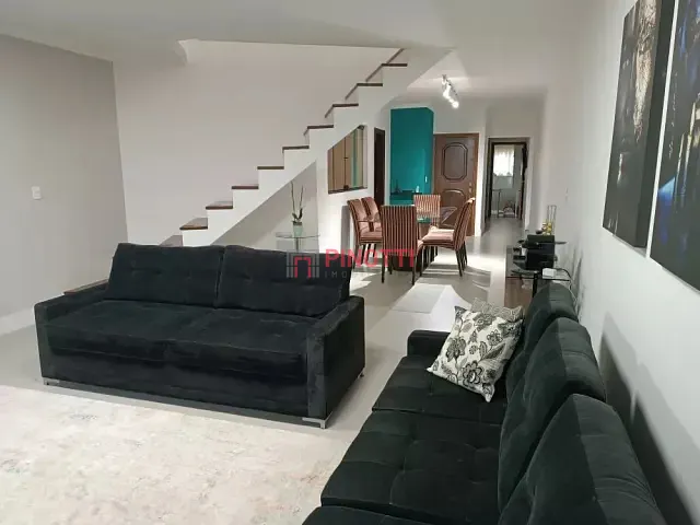 Sobrado 4 quartos e 2 banheiros, à venda, no bairro Nova Petrópolis em São Bernardo do Campo