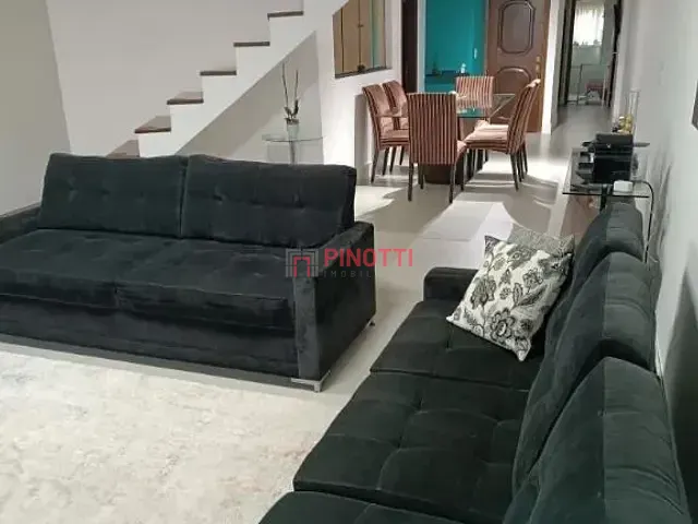 Sobrado 4 quartos e 2 banheiros, à venda, no bairro Nova Petrópolis em São Bernardo do Campo