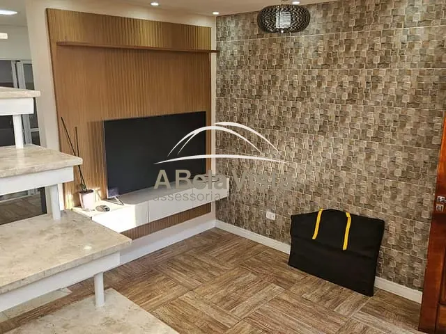 Sobrado com 54m² 2 quartos e 1 banheiro, à venda, no bairro Cipava em Osasco