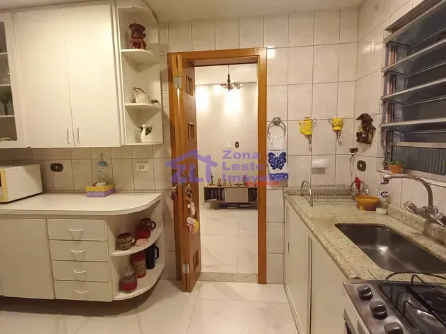 Sobrado com 188m² 4 quartos e 3 banheiros, à venda, no bairro Cidade Mãe do Céu em São Paulo
