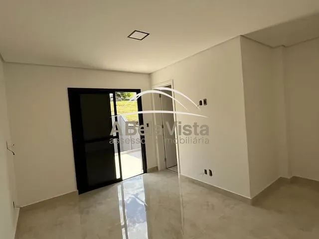 Sobrado 3 quartos e 1 banheiro, à venda, no bairro Villas do Jaguari em Santana de Parnaíba