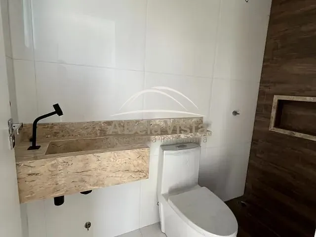 Sobrado 3 quartos e 1 banheiro, à venda, no bairro Villas do Jaguari em Santana de Parnaíba