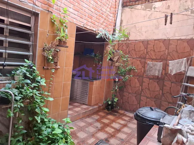 Sobrado 3 quartos e 2 banheiros, à venda, no bairro Catumbi em São Paulo