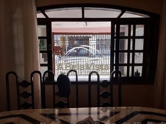 Sobrado com 192m² 4 quartos e 3 banheiros, à venda, no bairro Pestana em Osasco
